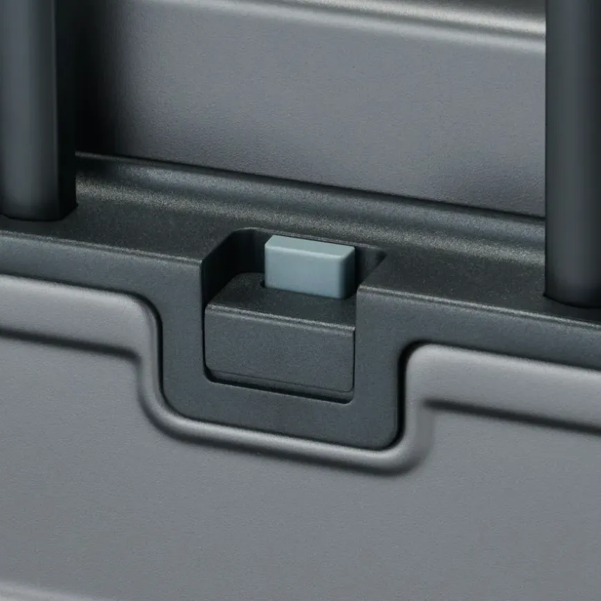 Adjustable Handle Hard Shell Suitcase 105L | Check-In