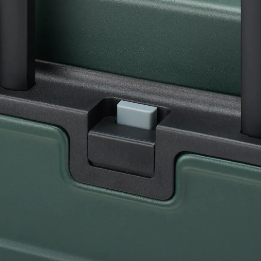 Adjustable Handle Hard Shell Suitcase 75L | Check-In