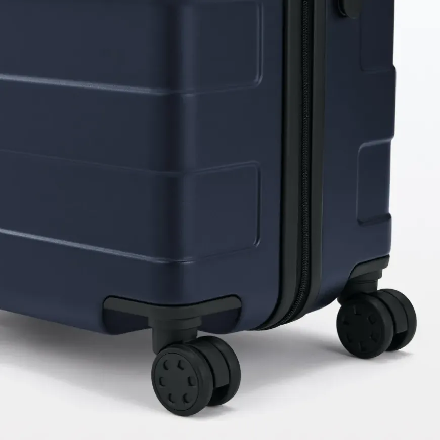 Adjustable Handle Hard Shell Suitcase 75L | Check-In