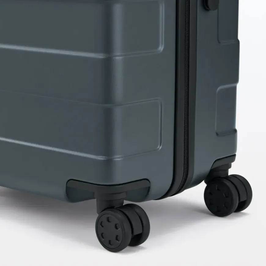 Adjustable Handle Hard Shell Suitcase 75L | Check-In
