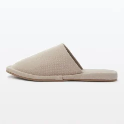 Either-Foot Slippers