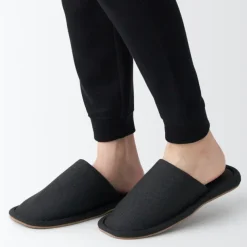 Either-Foot Slippers