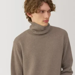 Labo Men's Natural Cashmere Turtleneck Sweater