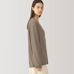 Labo Women's Natural Cashmere V Neck Cardigan