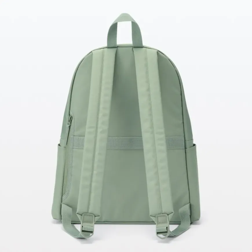Less Tiring Water Repellent Backpack
