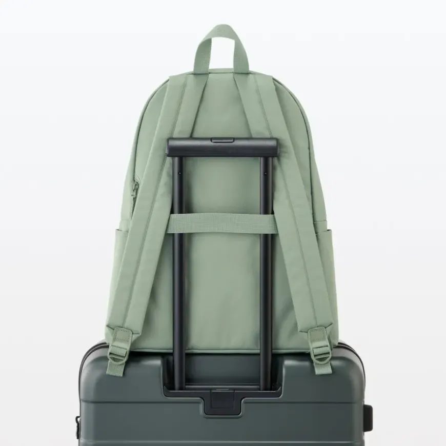 Less Tiring Water Repellent Backpack