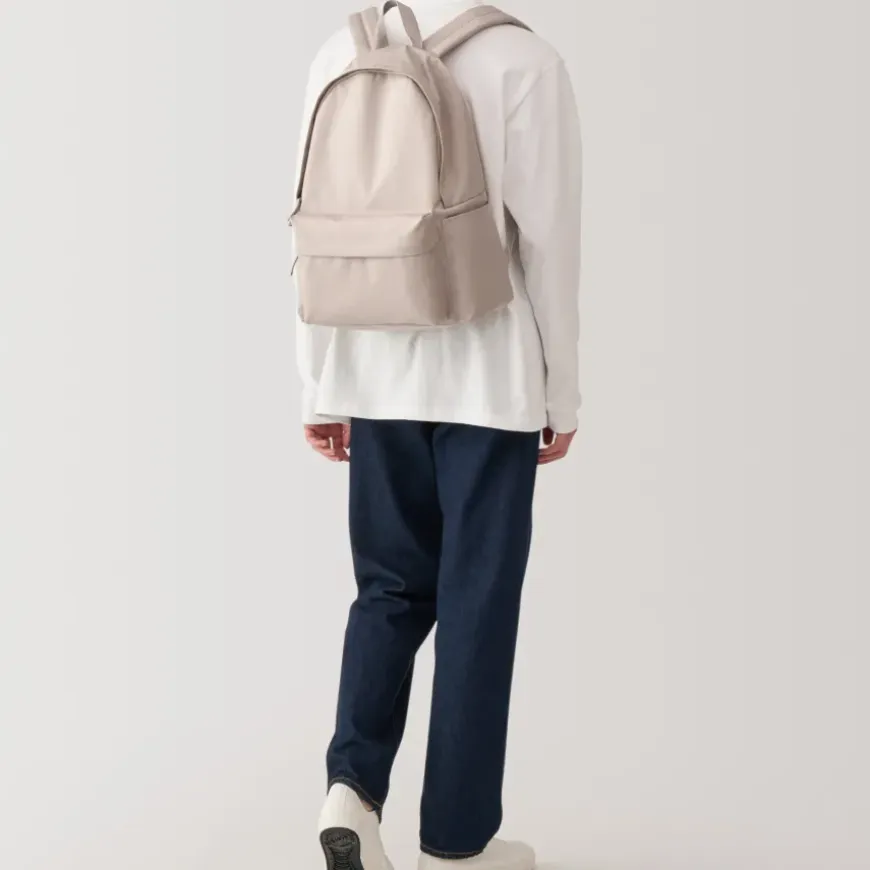 Less Tiring Water Repellent Backpack