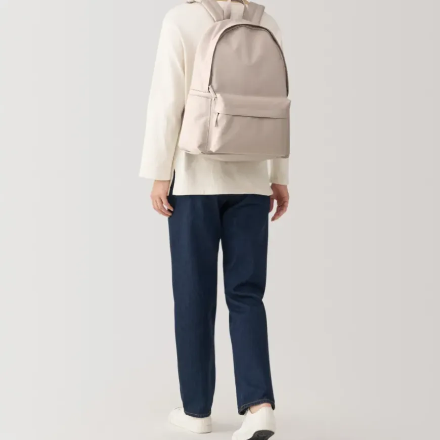 Less Tiring Water Repellent Backpack