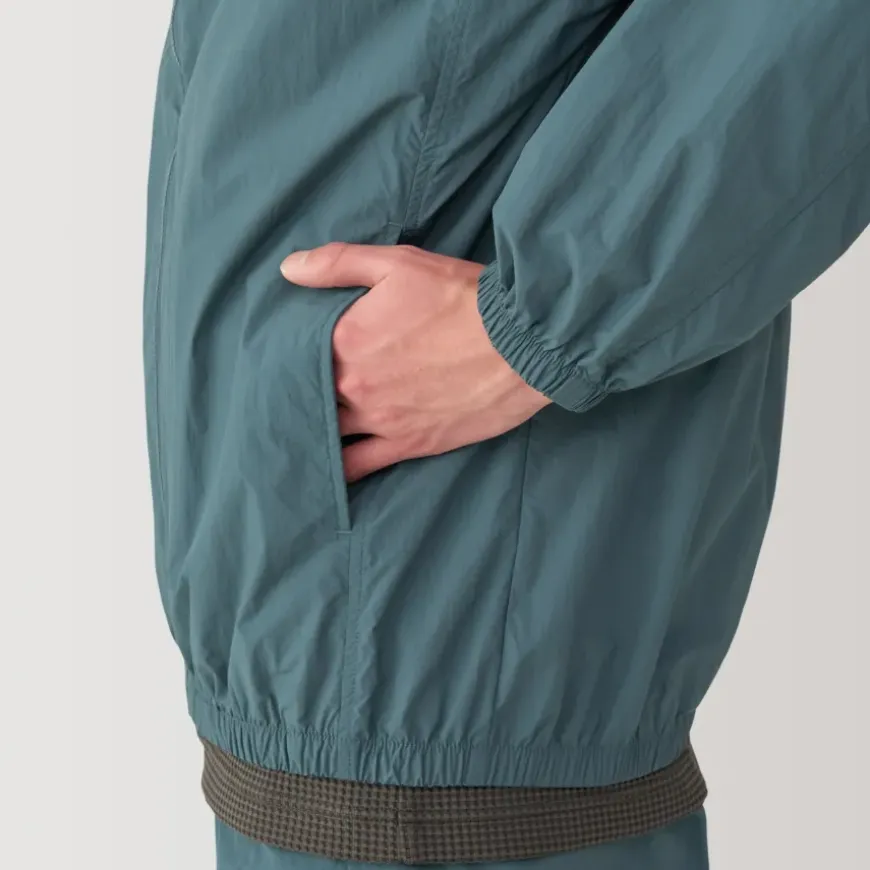 Men's Water Repellent Nylon Packable Windbreaker
