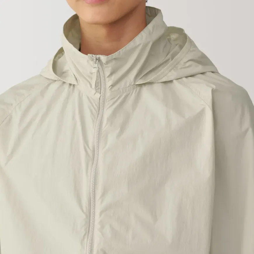 Men's Water Repellent Nylon Packable Windbreaker