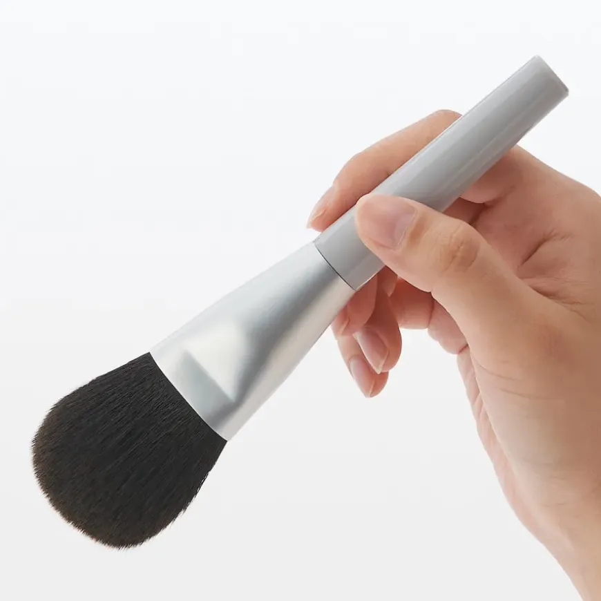 Polyester Face Brush