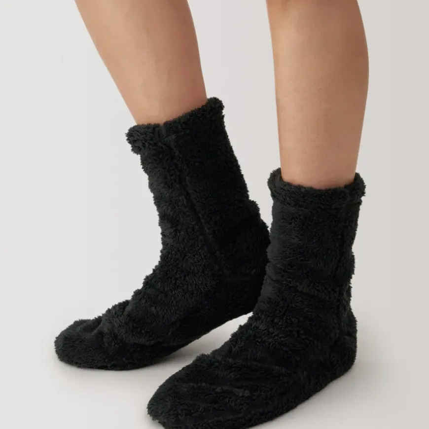 Right Angle Boa Fleece Cozy Socks