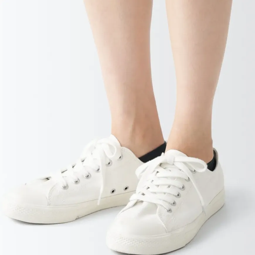 Right Angle Lightweight Sneaker Socks