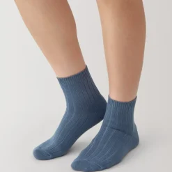 Right Angle Loose Top Ribbed Short Socks