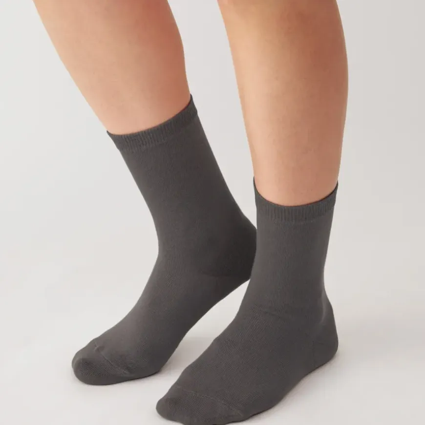 Right Angle Loose Top Socks