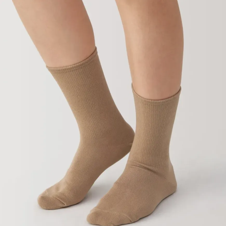 Right Angle Loose Top Tapered Socks