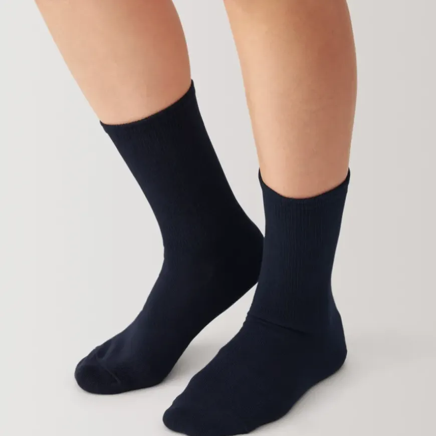 Right Angle Loose Top Tapered Socks