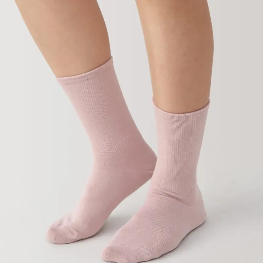 Right Angle Loose Top Tapered Socks