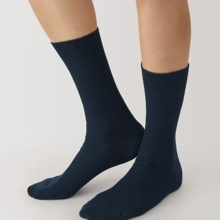 Right Angle Reversible Socks