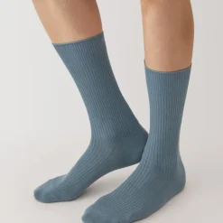 Right Angle Ribbed Socks