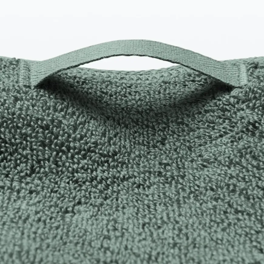 Twin Pile Small Bath Towel with Loop