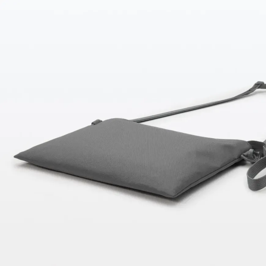 2-Way Water Repellent Sacoche / Crossbody Bag
