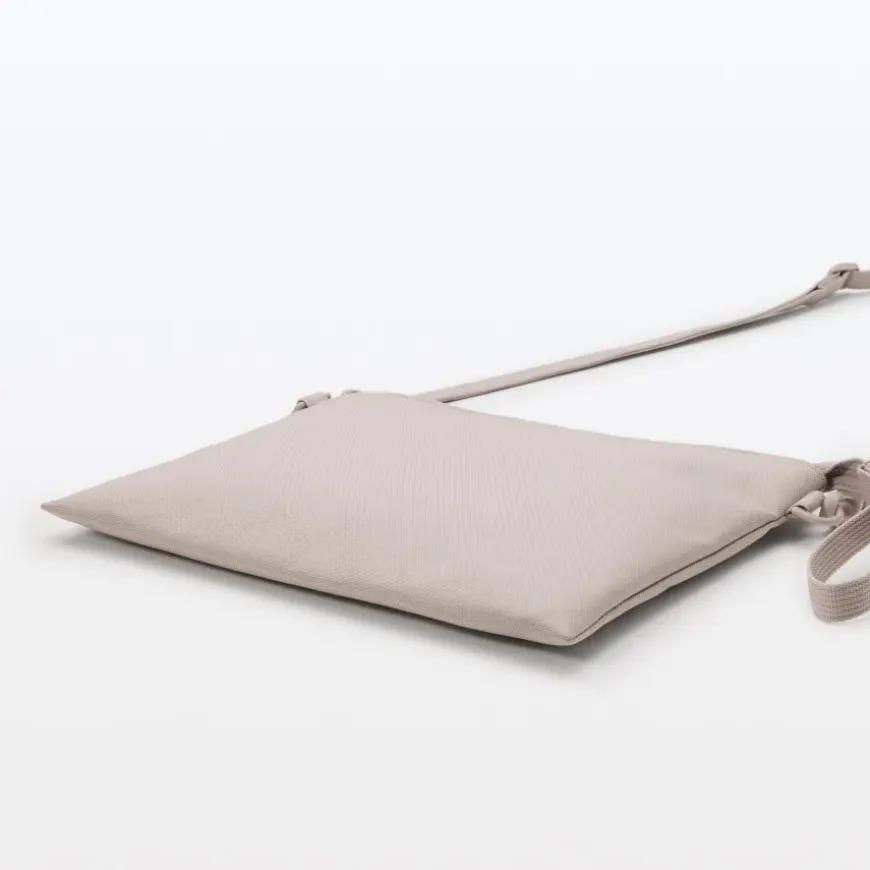2-Way Water Repellent Sacoche / Crossbody Bag