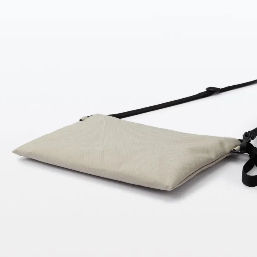 2-Way Water Repellent Sacoche / Crossbody Bag