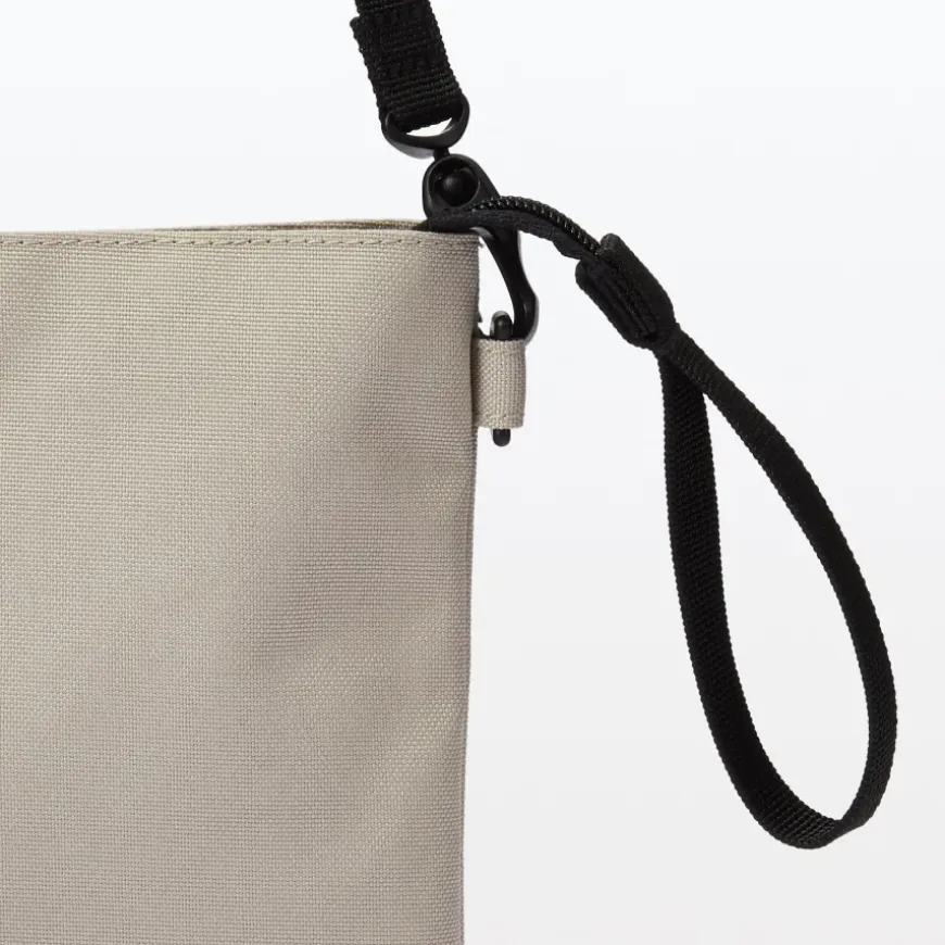 2-Way Water Repellent Sacoche / Crossbody Bag