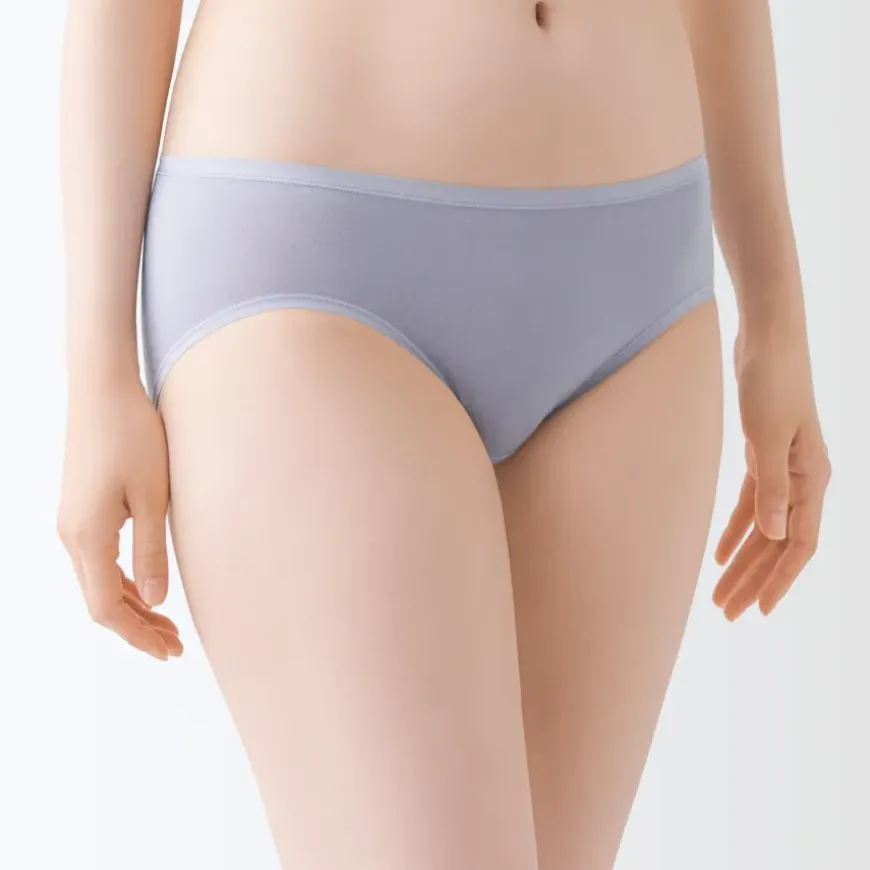 Women's Smooth Low-Rise Shorts
