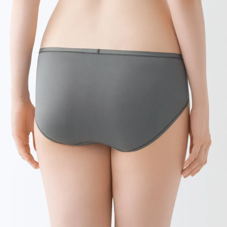 Women's Smooth Low-Rise Shorts