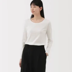 Women's Stretch Ribbed Crew Neck Long Sleeve T-Shirt