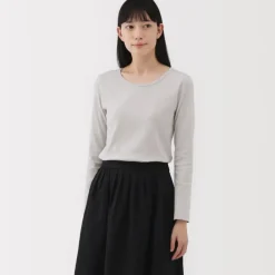Women's Stretch Ribbed Crew Neck Long Sleeve T-Shirt