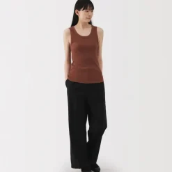 Women's Stretch Ribbed Tank Top