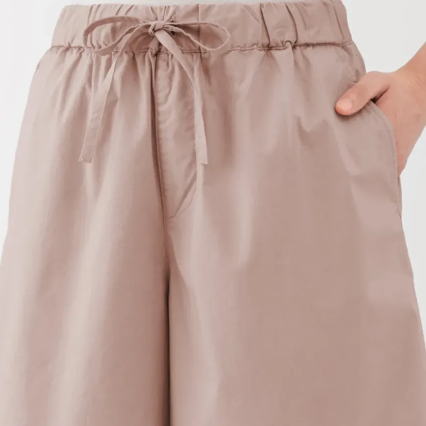 Women's Washed Broadcloth Shorts