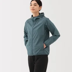 Women's Water Repellent Pocket-Sized Jacket