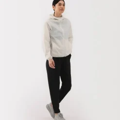 Women's Water Repellent Pocket-Sized Jacket