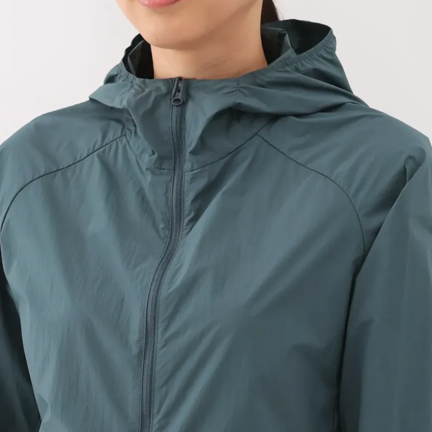 Women's Water Repellent Pocket-Sized Jacket