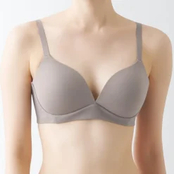 Women's Wireless Molded Bra with No Hooks